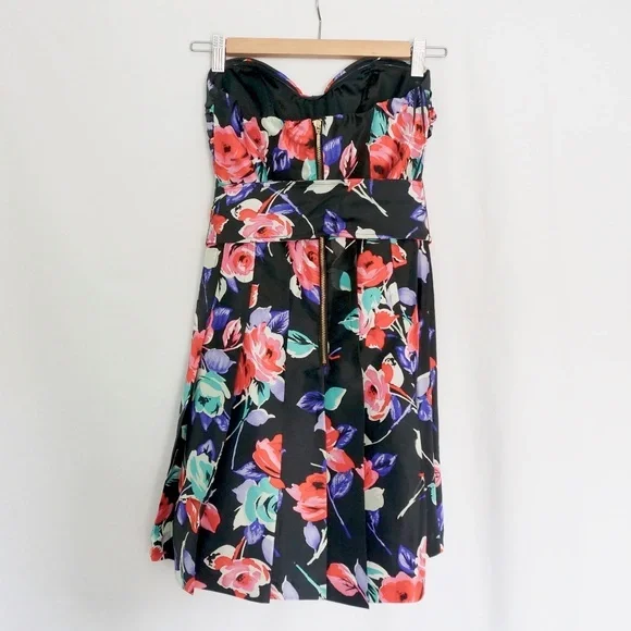 Express Floral Strapless Dress - Picture 5 of 5